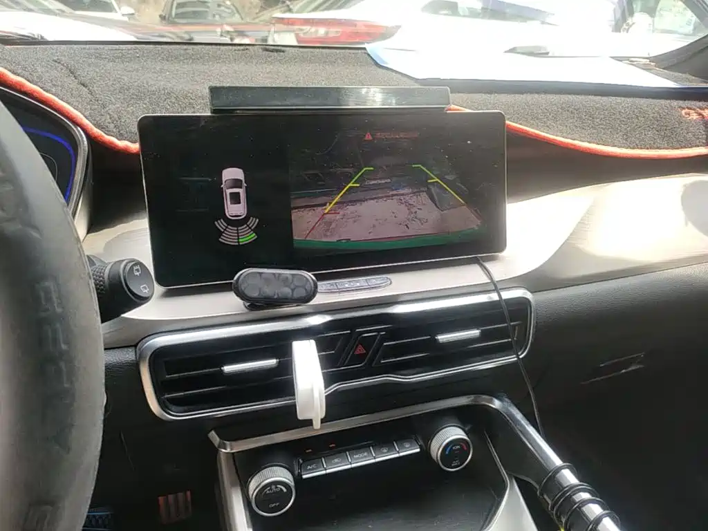 Binyue (Coolray) 2019 Sport 260T DCT Ranger Country V купить на сайте DeffCars