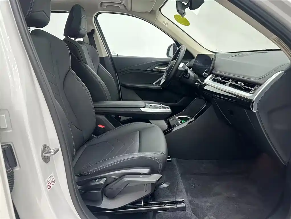 BMW X1 2023 sDrive20Li X Design Package купить на сайте DeffCars