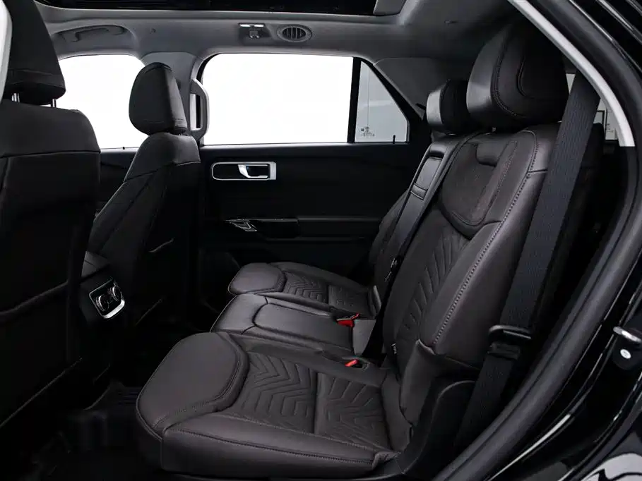 Explorer 2024 2.3T EcoBoost four-wheel drive titanium version 7 seats купить на сайте DeffCars