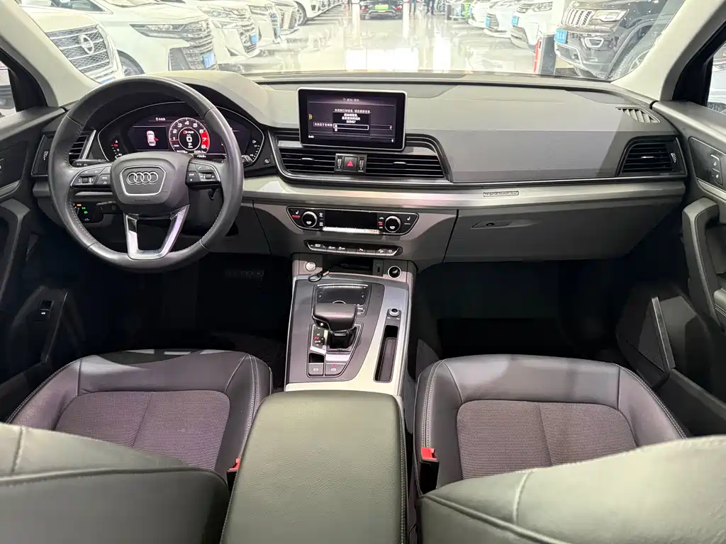 Audi Q5L 2018 40 TFSI enjoys fashionable style, National VI купить на сайте DeffCars