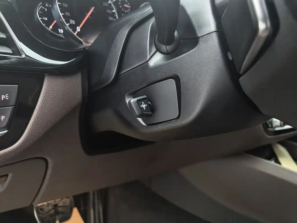 BMW 5 Series 2018 530Li Exclusive M Sports Package купить на сайте DeffCars