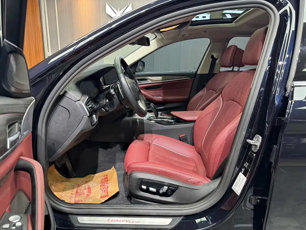 BMW 5 Series 2022 530Li Exclusive Luxury Package купить на сайте DeffCars