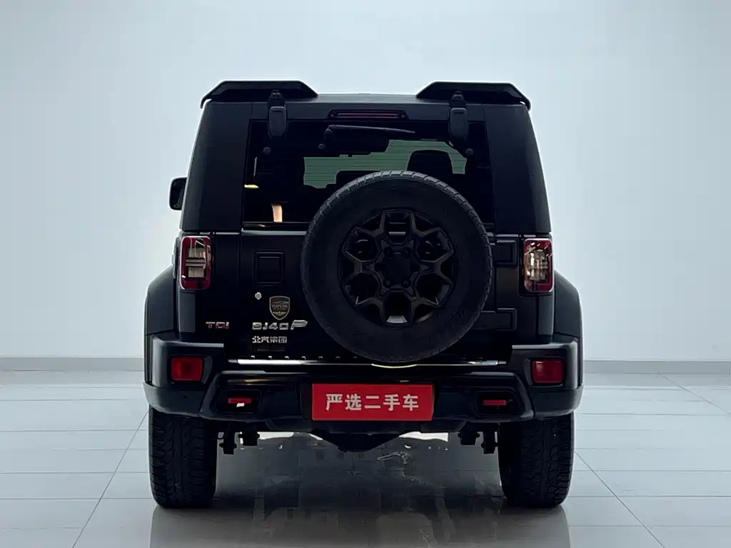 Beijing Off-Road BJ40 2023 2.0D Automatic Four-wheel Drive Blade Hero Edition Knight Type купить на сайте DeffCars