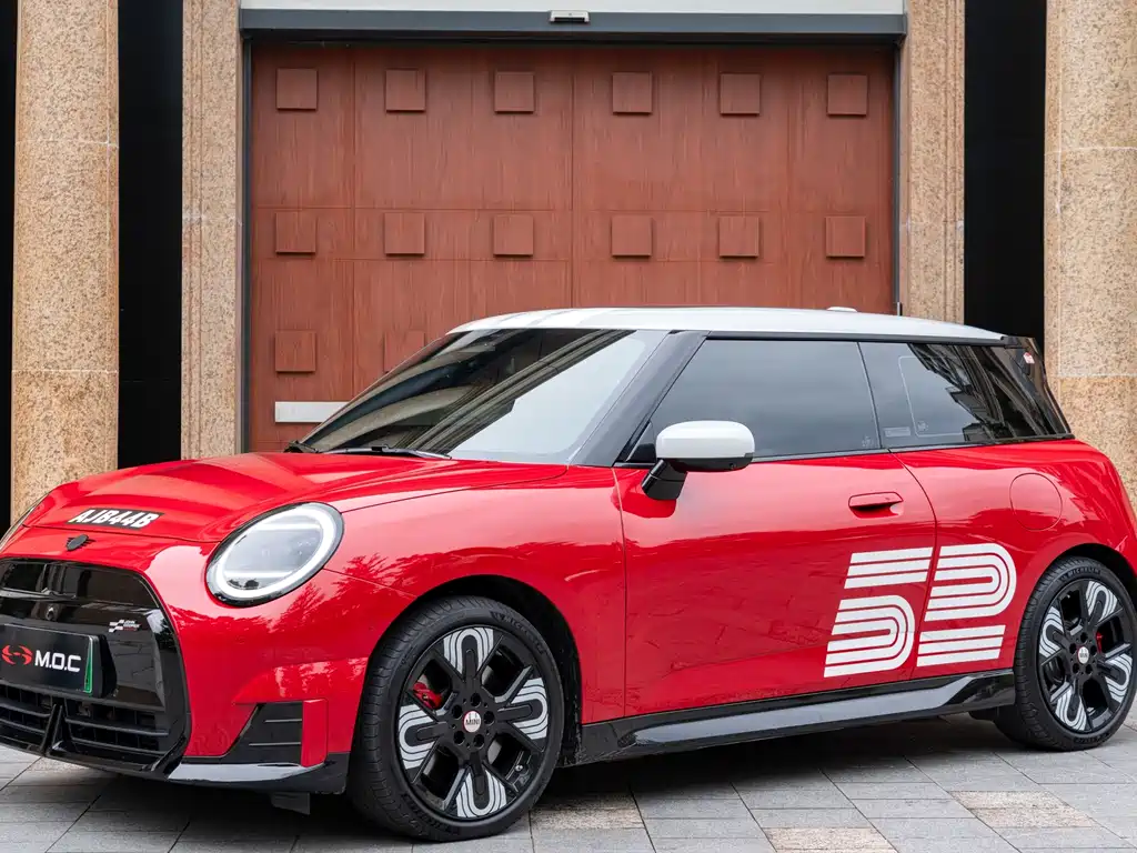 Electric MINI JCW 2025 Monte Carlo Nights 60th Anniversary Edition купить на сайте DeffCars