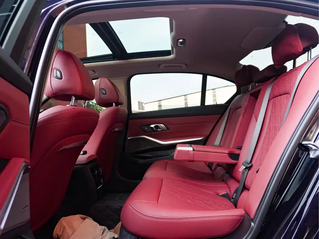 BMW 3 Series 2025 330Li M Sports Night Package купить на сайте DeffCars