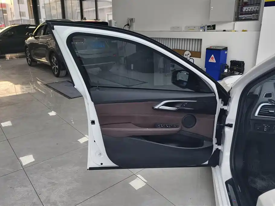 BMW 1 Series 2019 118i M Sports Package купить на сайте DeffCars