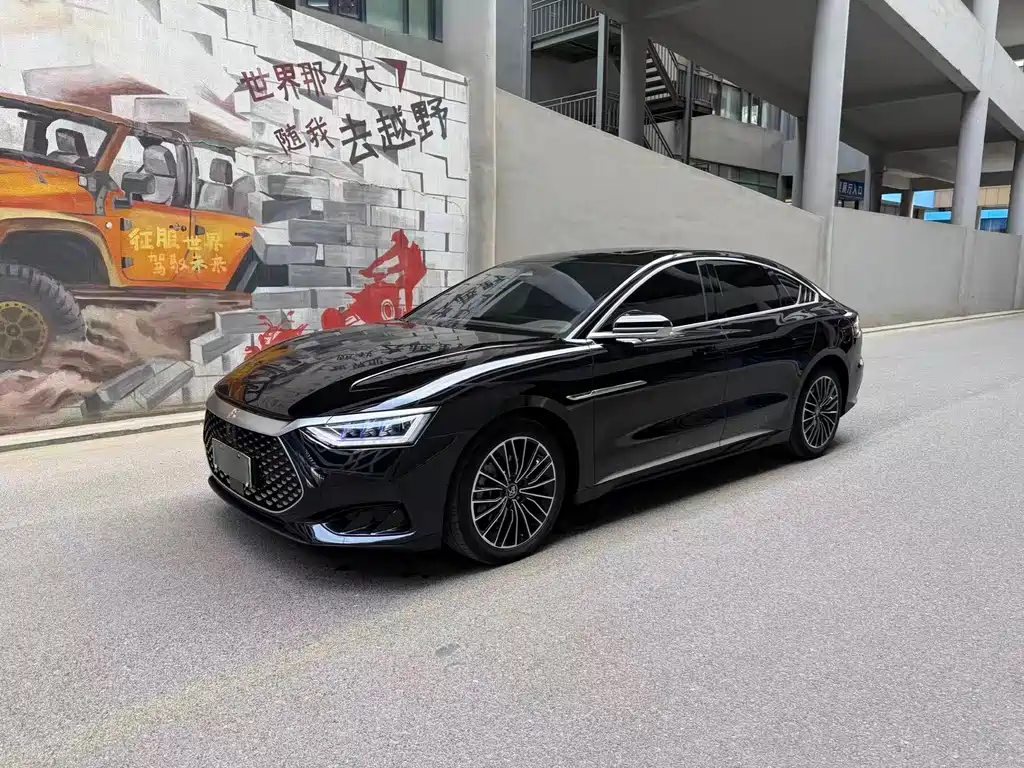Han 2023 DM-i Champion Edition 121KM Honor Type купить на сайте DeffCars