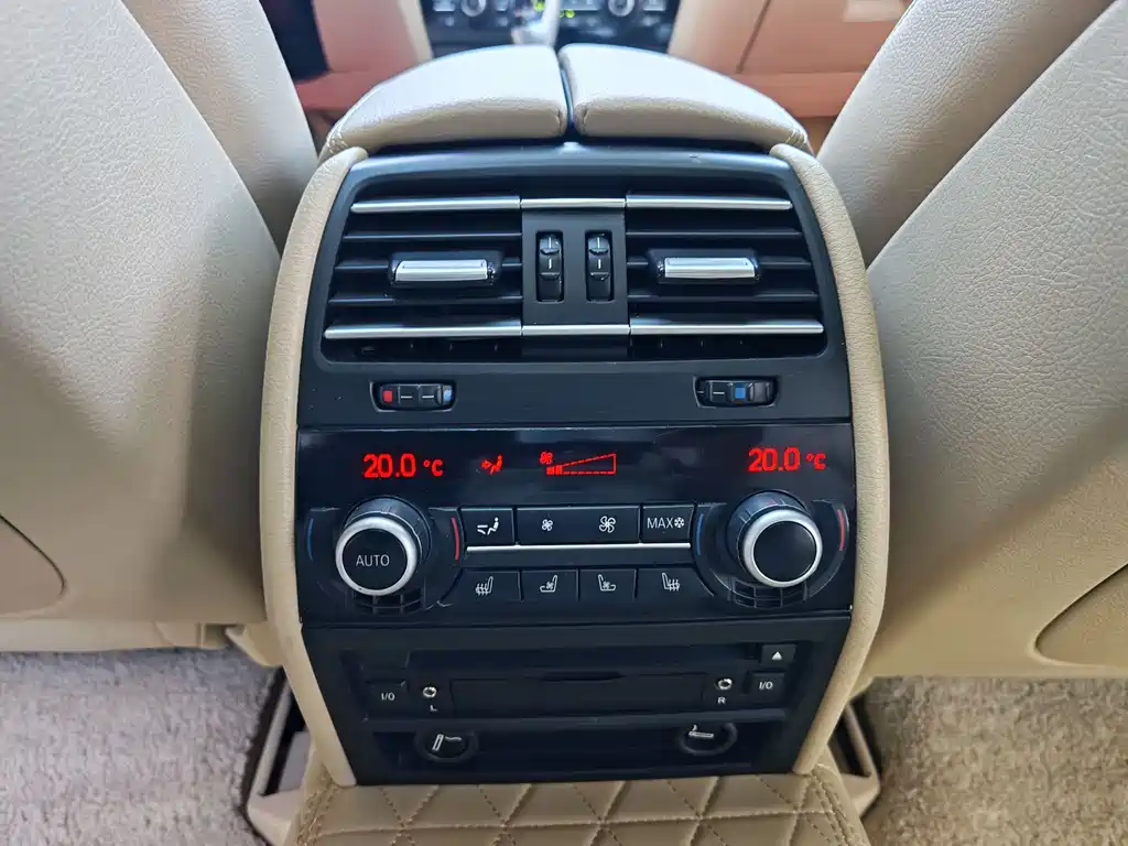 BMW 7 Series 2011 730Li Elegant купить на сайте DeffCars