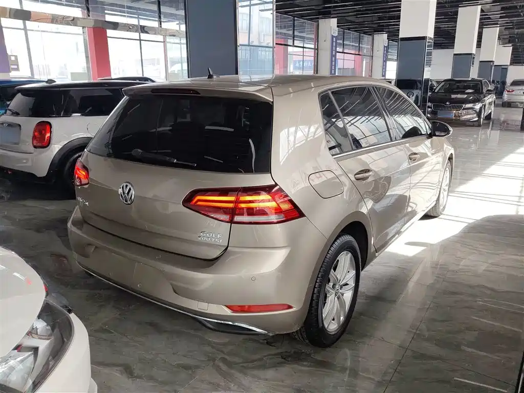 Golf 2019 200TSI DSG Comfort and Progress Edition National VI купить на сайте DeffCars