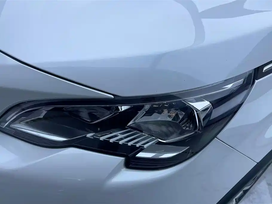 Peugeot 5008 2017 350THP 5-seat elite version купить на сайте DeffCars