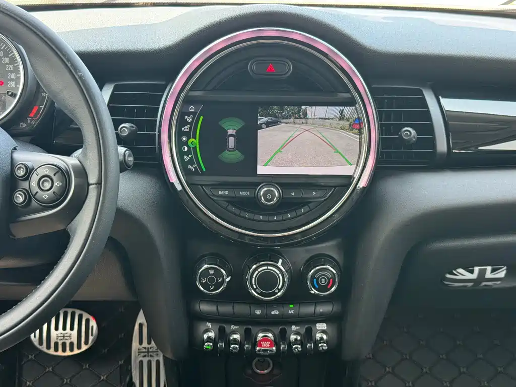 MINI 2019 1.5T COOPER Classic Five-Door Edition купить на сайте DeffCars