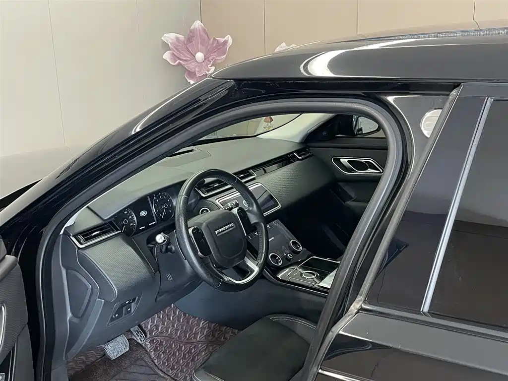Range Rover Velar 2019 250PS купить на сайте DeffCars