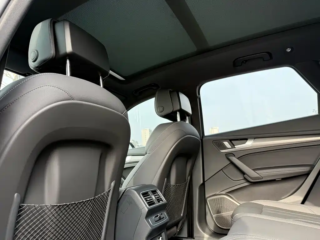 Audi Q5L 2024 45 TFSI luxury and dynamic model купить на сайте DeffCars