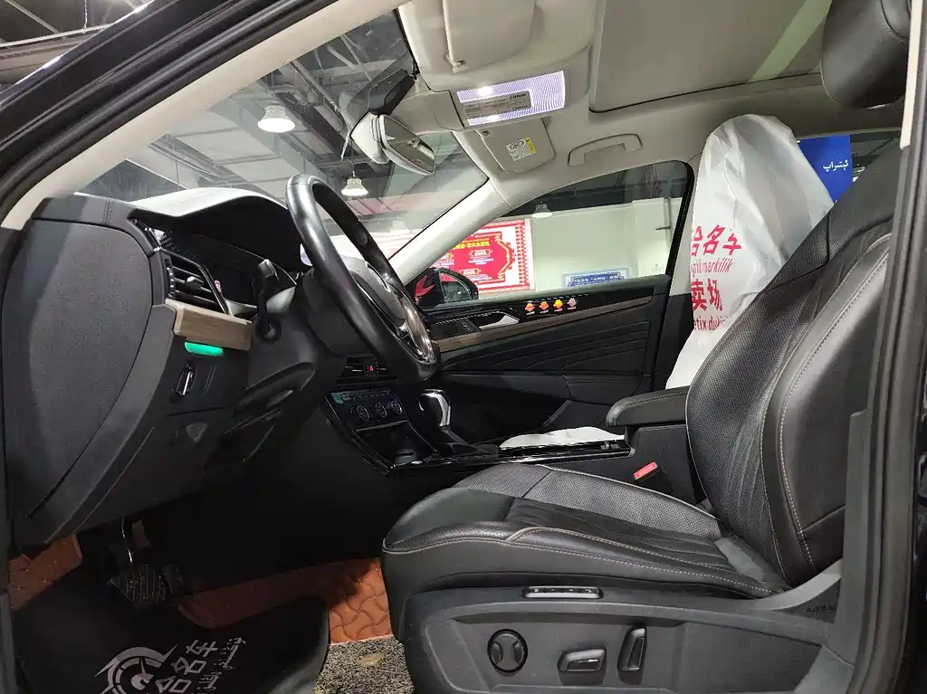 Passat 2019 330TSI Premium Edition National V купить на сайте DeffCars