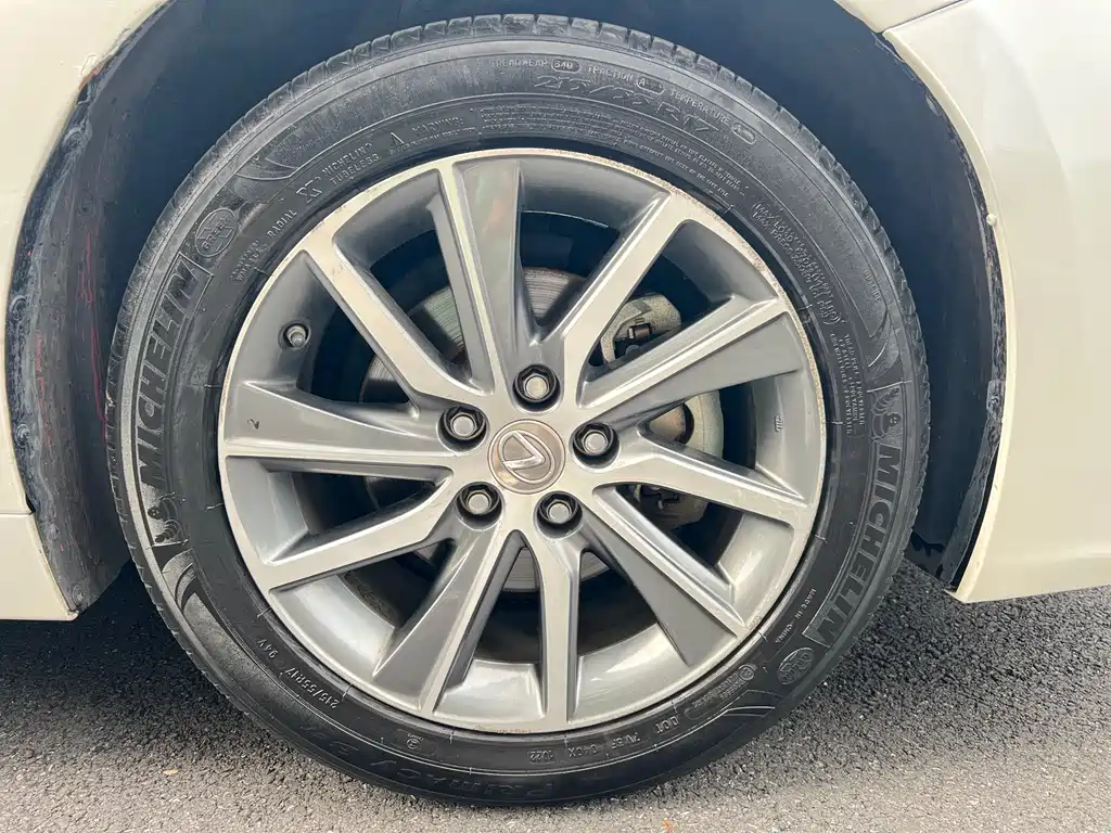Lexus ES 2015 300h Comfort Edition купить на сайте DeffCars