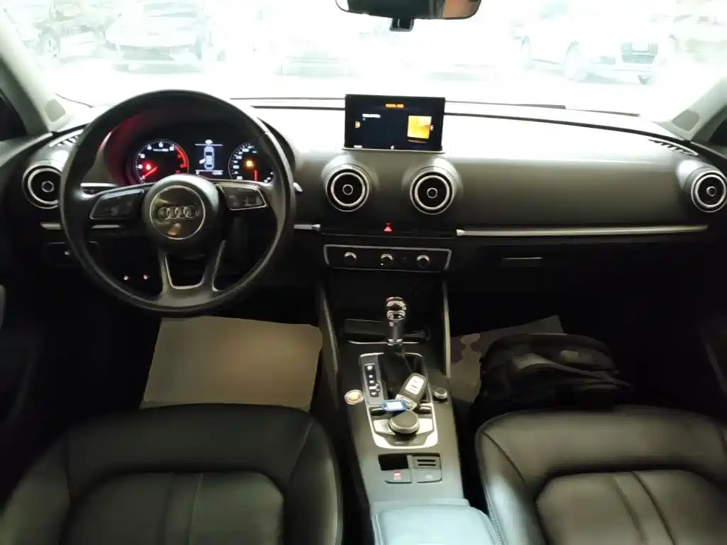 Audi A3 2017 Limousine 35 TFSI Enterprising купить на сайте DeffCars