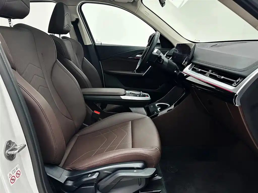 BMW X1 2023 sDrive20Li X Design Package купить на сайте DeffCars