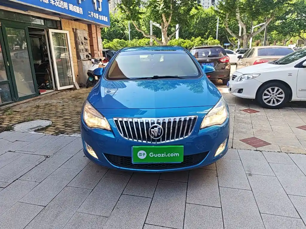 Excelle GT 2014 XT 1.6L automatic fashion version купить на сайте DeffCars