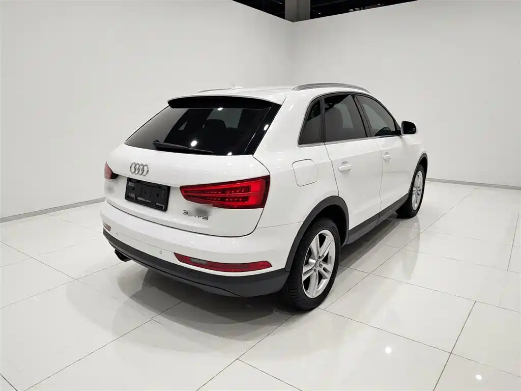 Audi Q3 2018 30th Anniversary Model 30 TFSI Fashion Model купить на сайте DeffCars