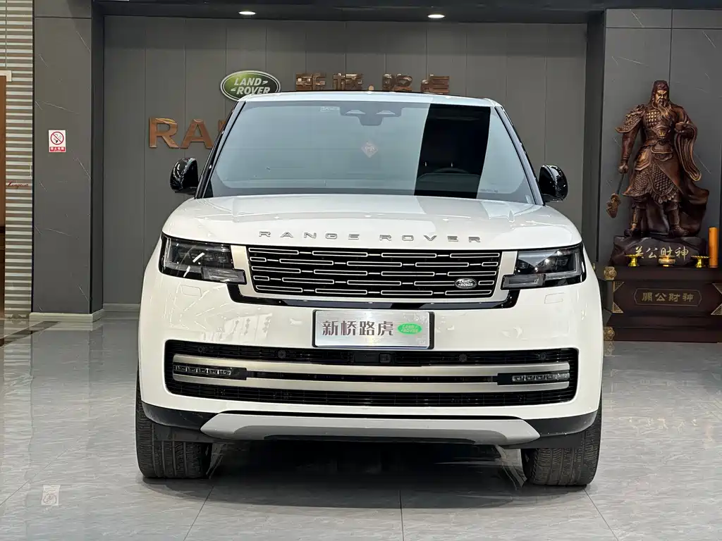 Range Rover 2023 3.0 L6 400PS Seven-seater Extended Edition купить на сайте DeffCars