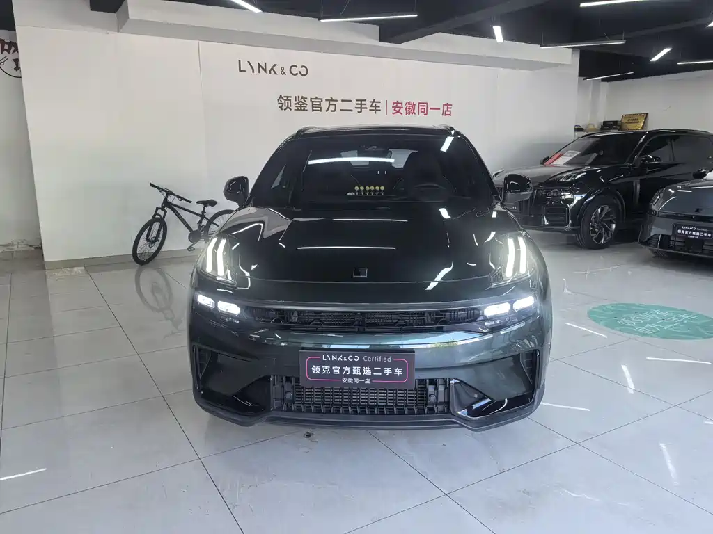 Lynk & Co 06 2023 Remix 1.5T Hero купить на сайте DeffCars
