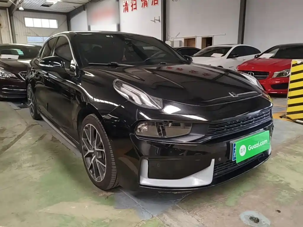 Lynk & Co 03 2020 2.0TD Automatic Pro version купить на сайте DeffCars