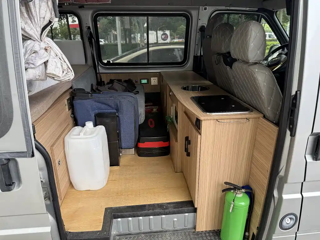 Teshun 2021 2.8T Space King Taurus short-axle mid-high roof 6-seater diesel National VI JX493 купить на сайте DeffCars