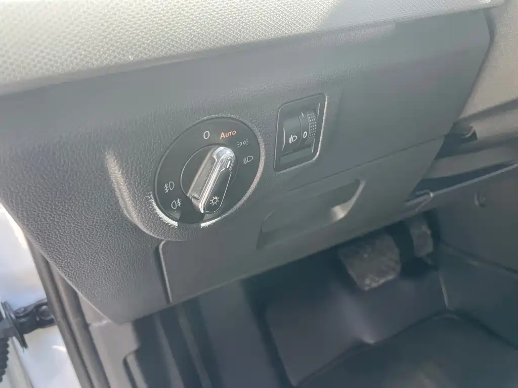 Bora 2023 280TSI DSG Premium Edition купить на сайте DeffCars