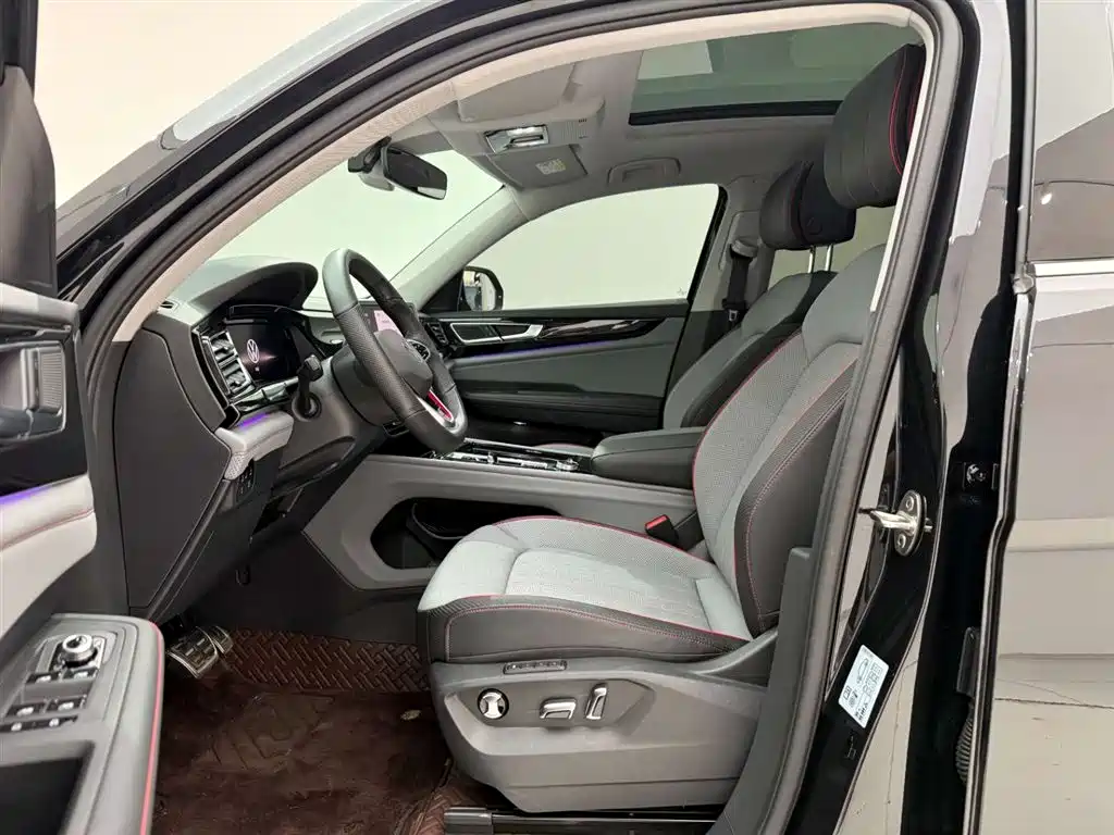 Touron 2024 Touron X 380TSI four-wheel drive luxury version купить на сайте DeffCars