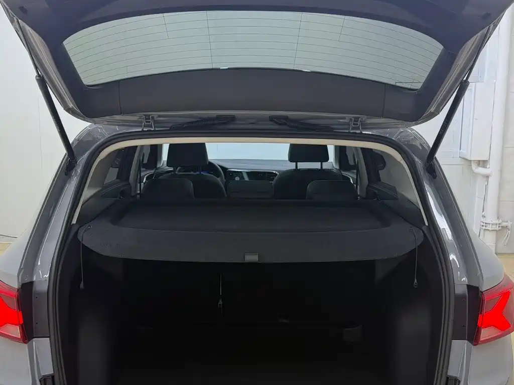 JETTA VS7 2023 280TSI automatic high-gloss version купить на сайте DeffCars
