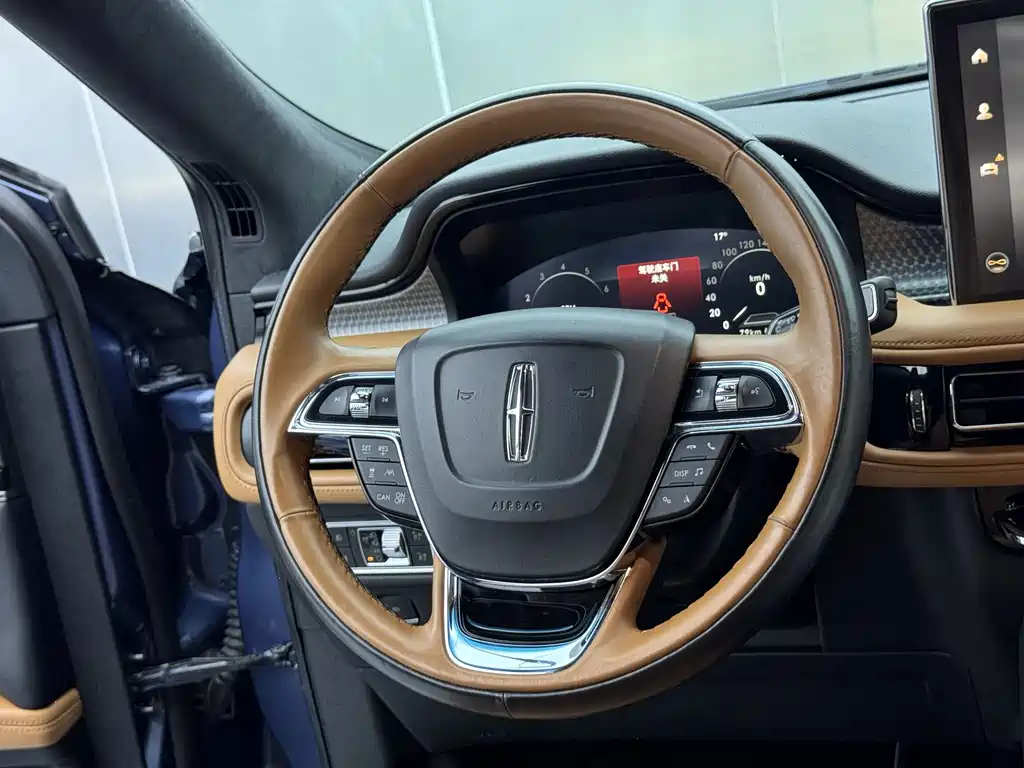 Voyager 2021 2.7T 4WD Presidential Edition купить на сайте DeffCars