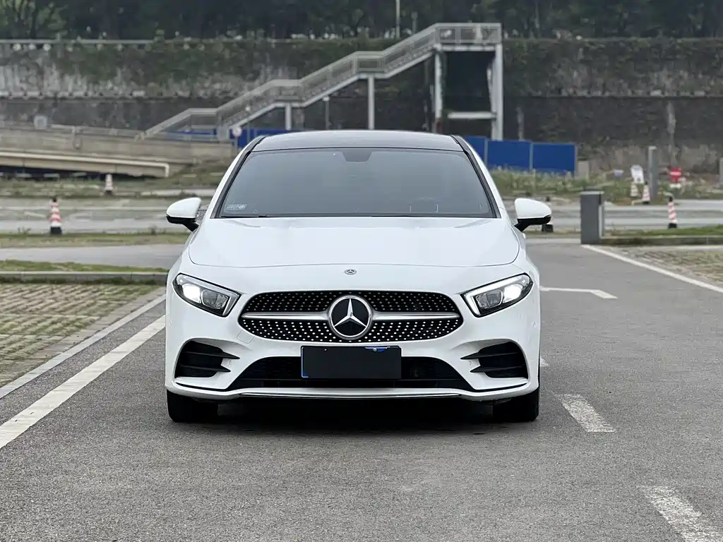 Mercedes-Benz A-Class 2020 A 200 L Sports Sedan купить на сайте DeffCars