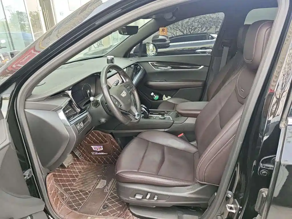 Cadillac XT6 2022 2.0T six-seat four-wheel drive luxury standard version купить на сайте DeffCars