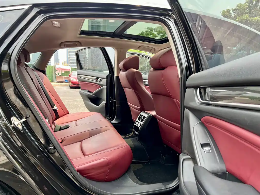 Accord 2022 260TURBO Magic Night Premium Edition купить на сайте DeffCars