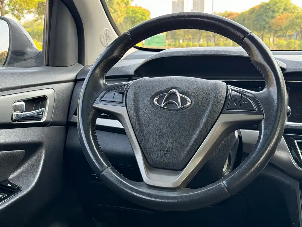 Changan Auchan A600 2016 1.5L manual luxury 7-seater купить на сайте DeffCars