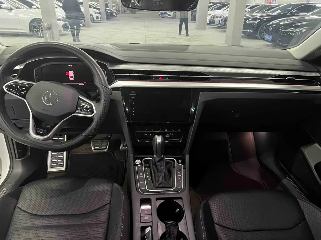 FAW-Volkswagen CC 2023 380TSI eye-catching version купить на сайте DeffCars