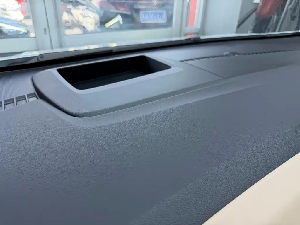 Century 2023 2.0T seven-seat premium model купить на сайте DeffCars