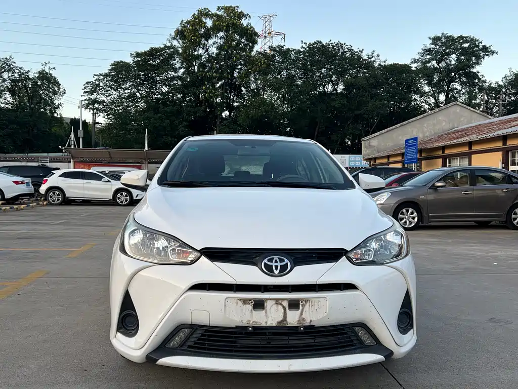 YARiS L 2017 1.5E CVT Charming Edition купить на сайте DeffCars