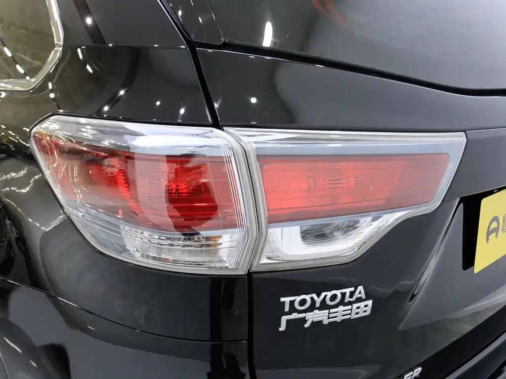 Highlander 2015 2.0T four-wheel drive elite version 7 seats купить на сайте DeffCars