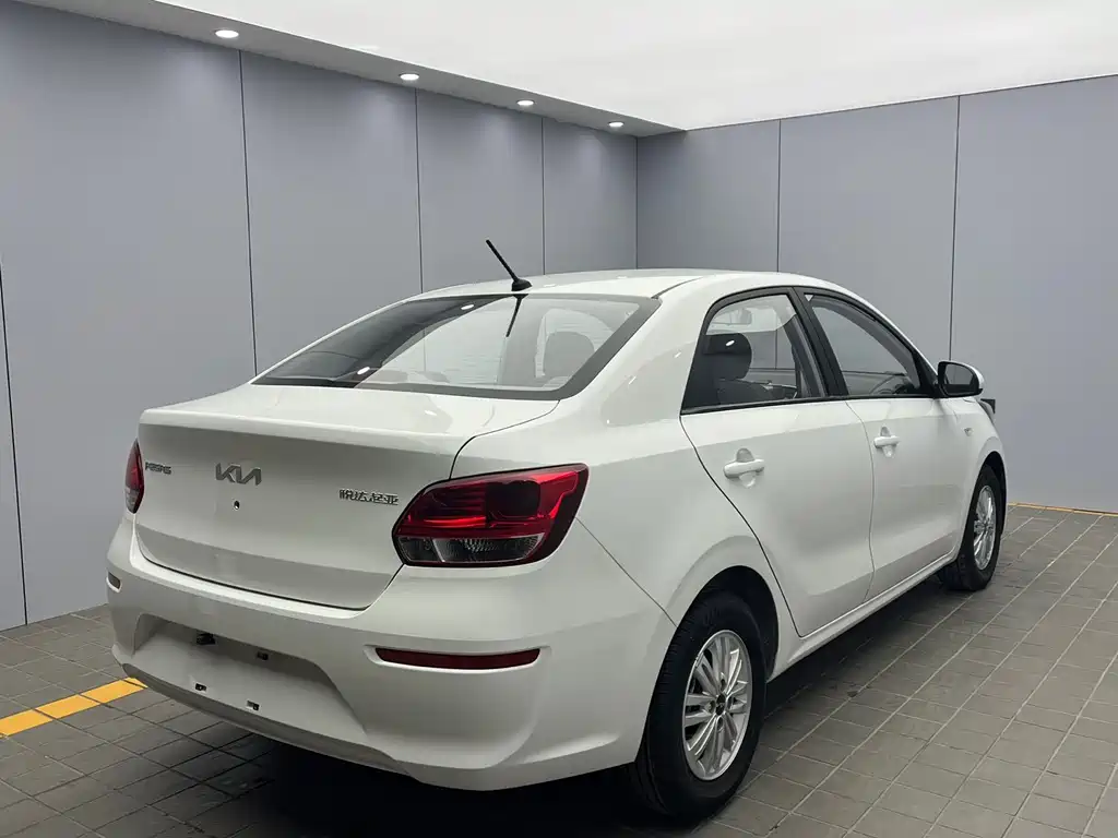 Huanchi 2020 facelift 1.4L automatic comfort sunroof version купить на сайте DeffCars