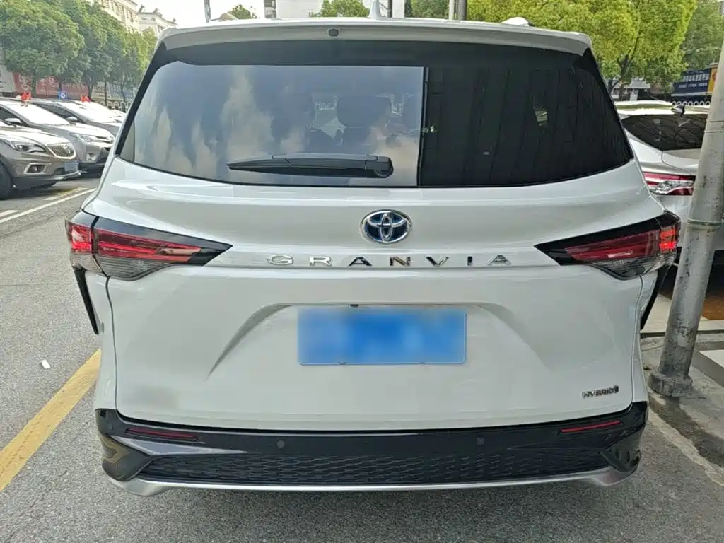 Grevia 2023 2.5L Hybrid Luxury Edition купить на сайте DeffCars