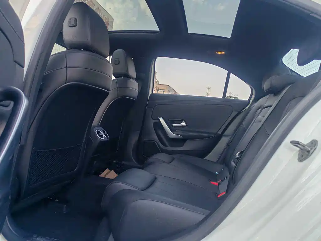 Mercedes-Benz A-Class 2021 A 200 L Sports Sedan Dynamic Type купить на сайте DeffCars