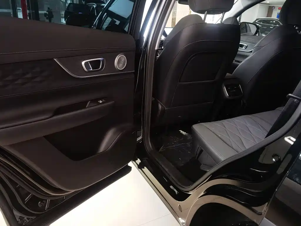 Fengyun T8 2025 model 1.5T 130km comfort version 5 seats купить на сайте DeffCars