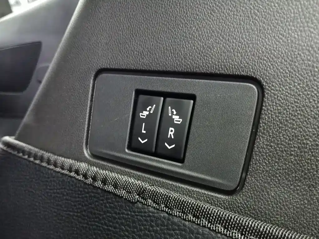 Cadillac XT6 2022 2.0T six-seat four-wheel drive stylish model купить на сайте DeffCars