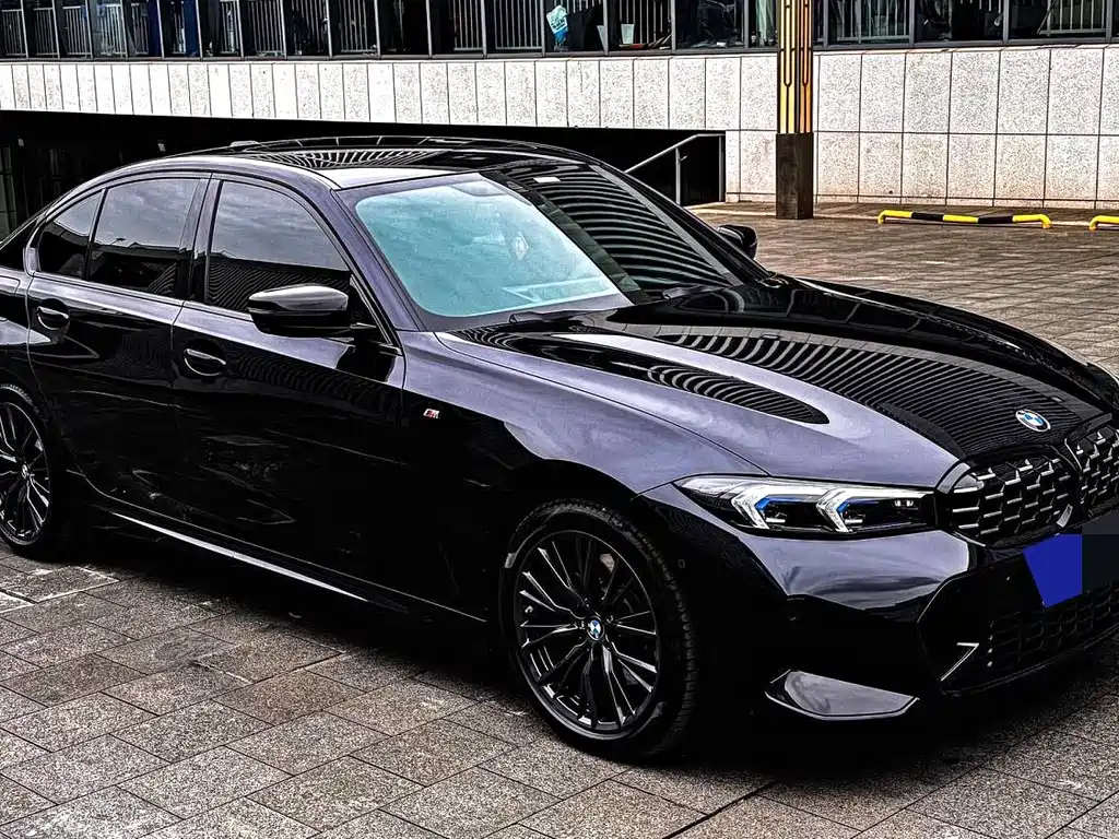 BMW 3 Series 2024 330i M Sports Night Package купить на сайте DeffCars