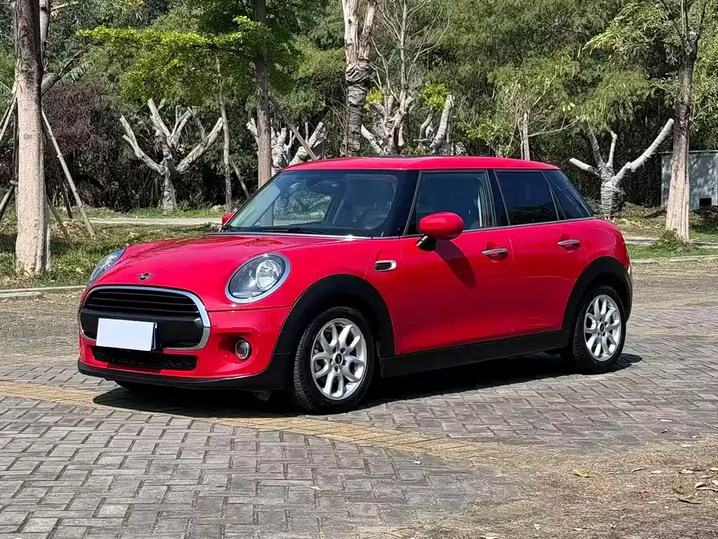 MINI 2018 1.5T ONE five-door version купить на сайте DeffCars