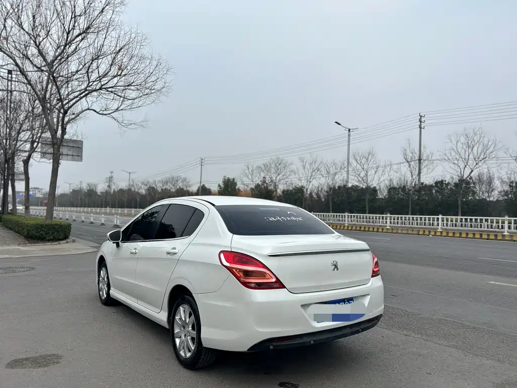 Peugeot 308 2014 Enjoy Edition Classic 1.6L Manual Premium Type купить на сайте DeffCars