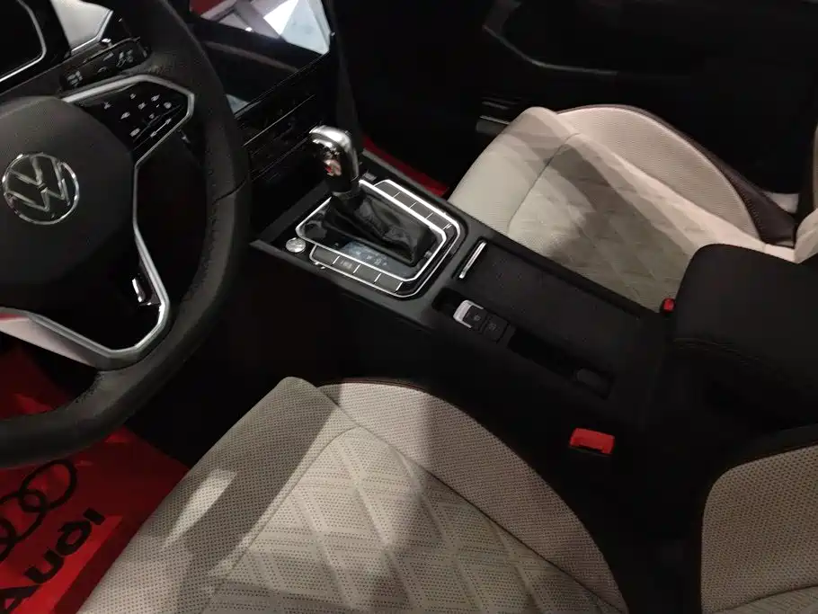 Magotan 2020 330TSI DSG luxury model купить на сайте DeffCars