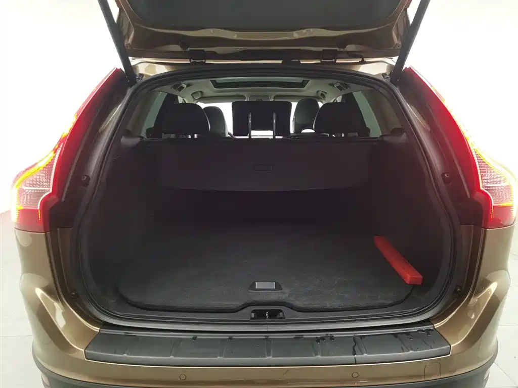 Volvo XC60 imported 2013 T6 AWD Zhiya Edition купить на сайте DeffCars