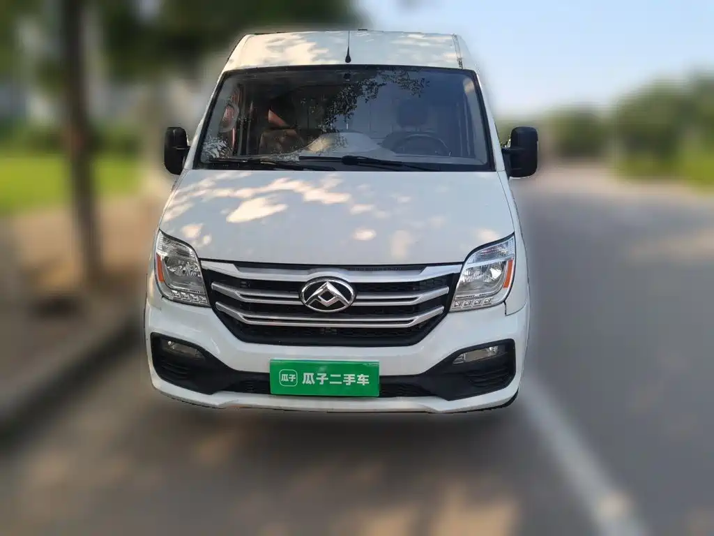 Xintu V80 2019 2.0T Plus 6-speed manual van VAN short-axle mid-roof 2-3 seats купить на сайте DeffCars